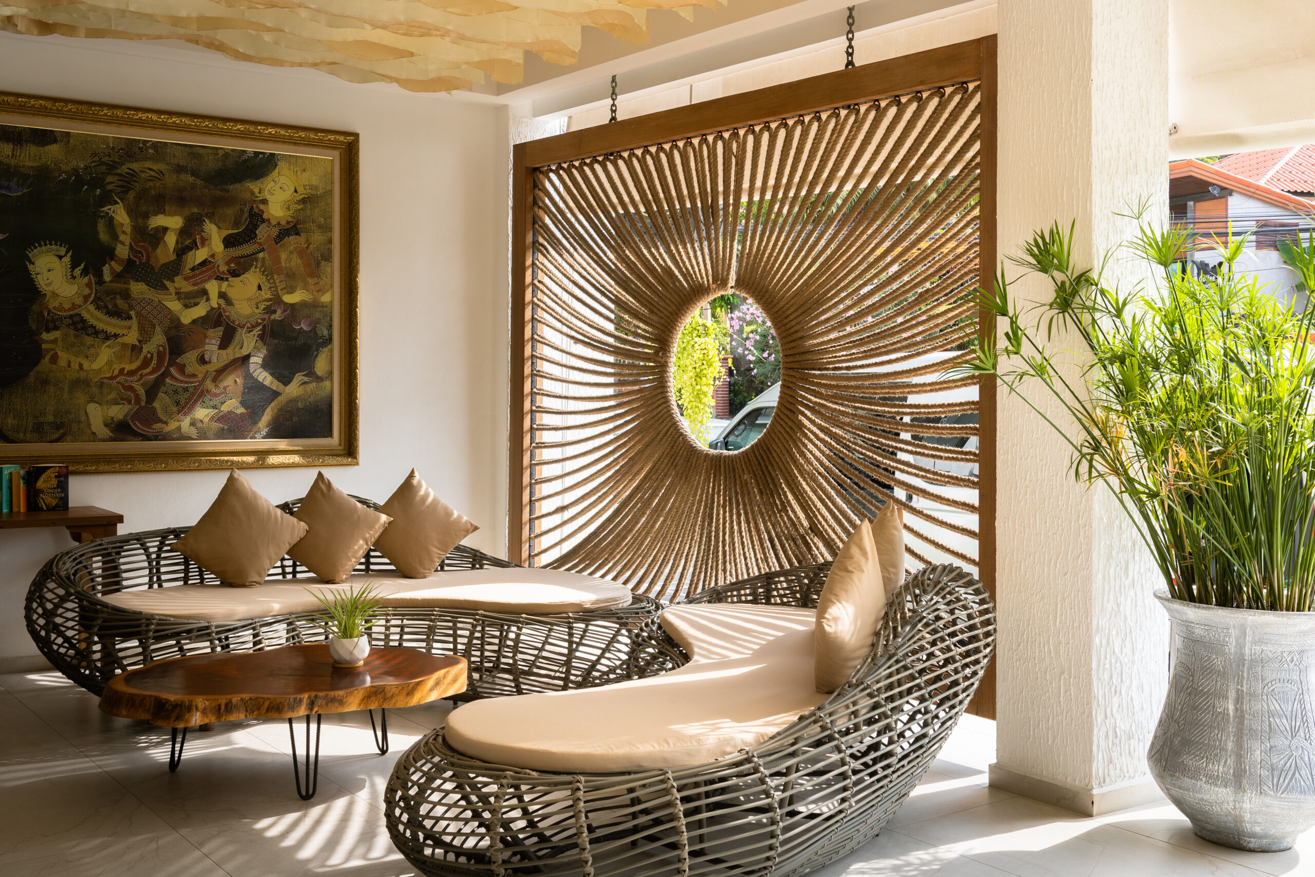 Experience Luxury & The Ultimate Beachfront Escape